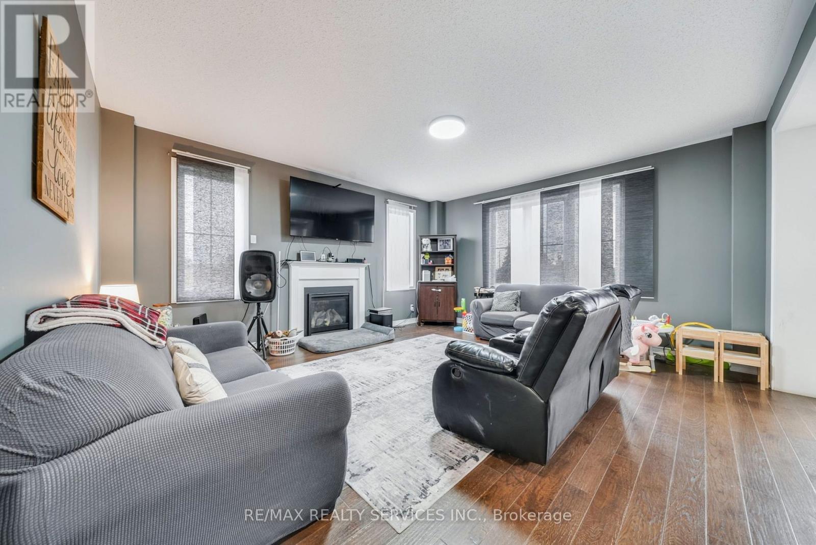 2 Kennedy Boulevard Property Photo 9