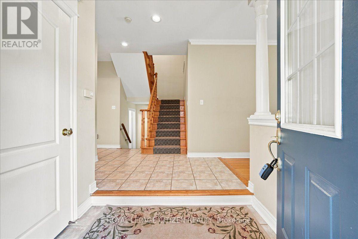 43 - 255 Shaftsbury Avenue Property Photo 7