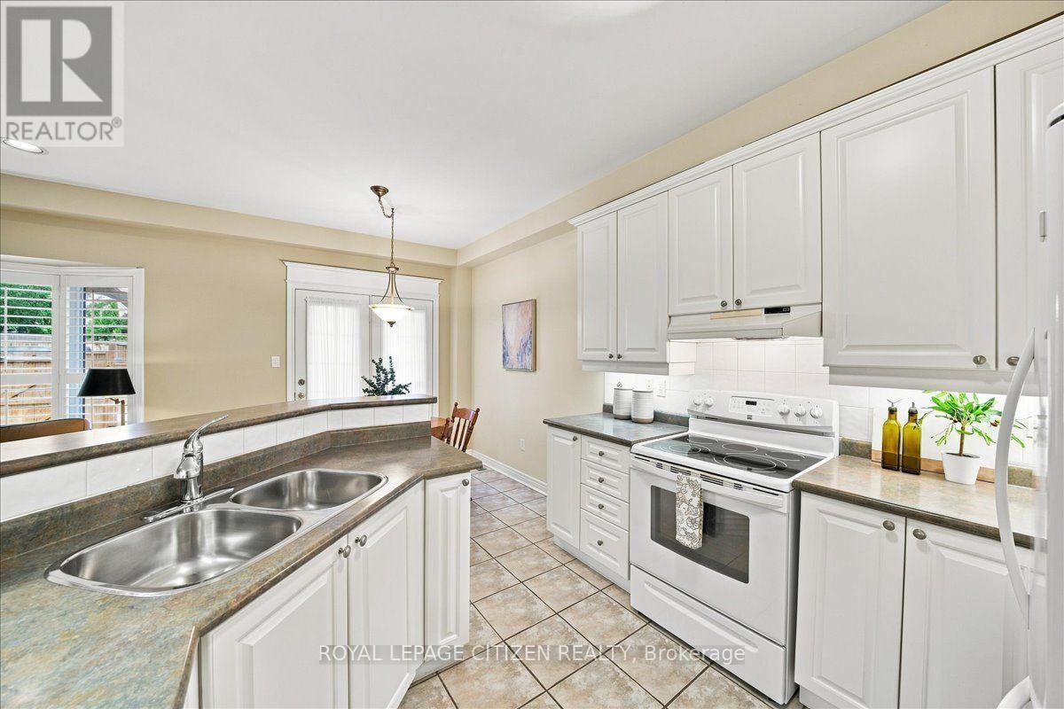 43 - 255 Shaftsbury Avenue Property Photo 24