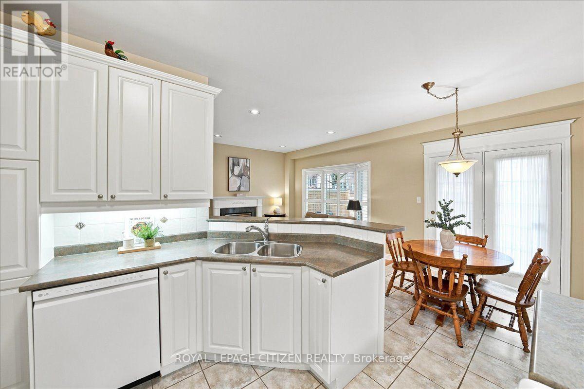 43 - 255 Shaftsbury Avenue Property Photo 25