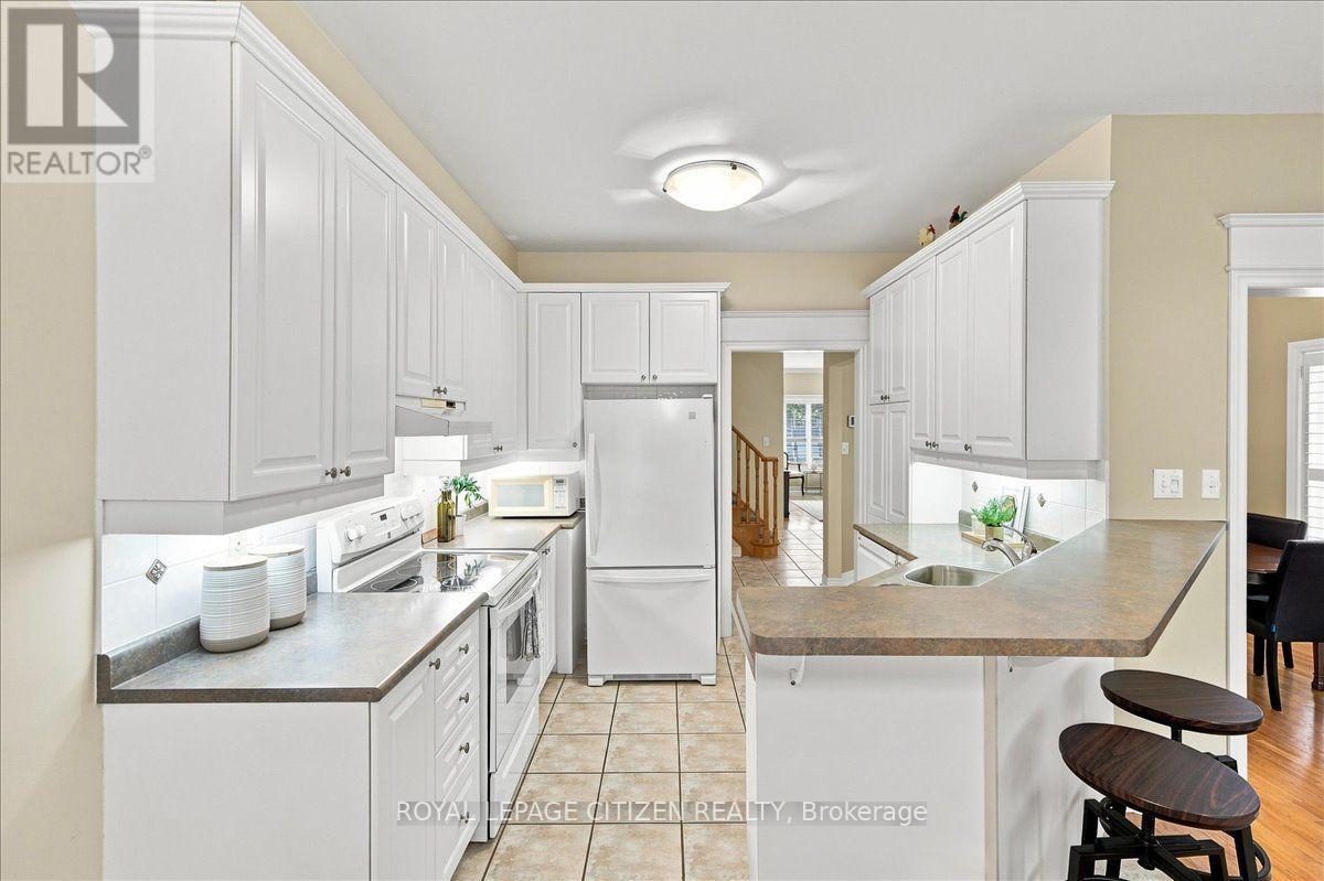 43 - 255 Shaftsbury Avenue Property Photo 26