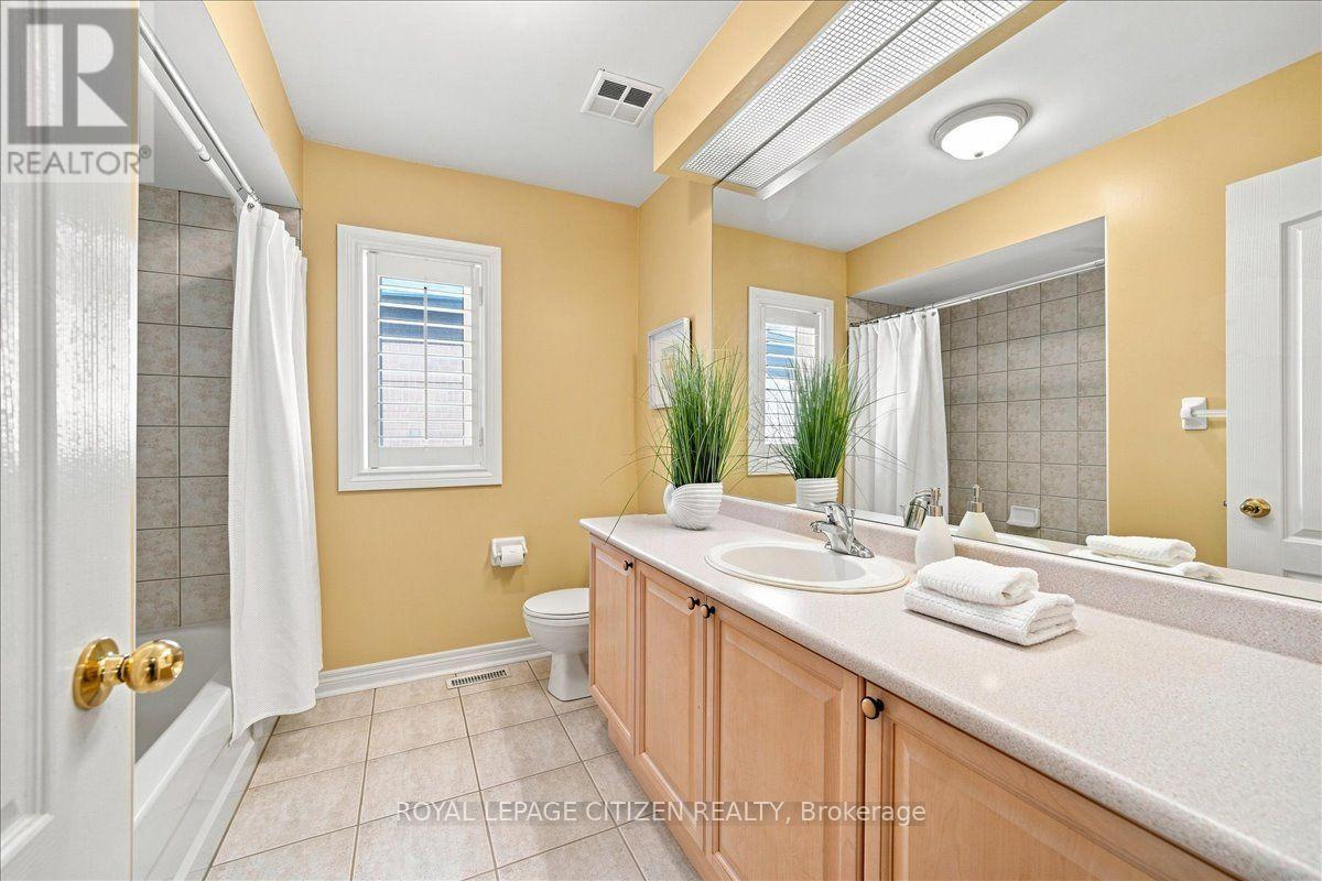 43 - 255 Shaftsbury Avenue Property Photo 35