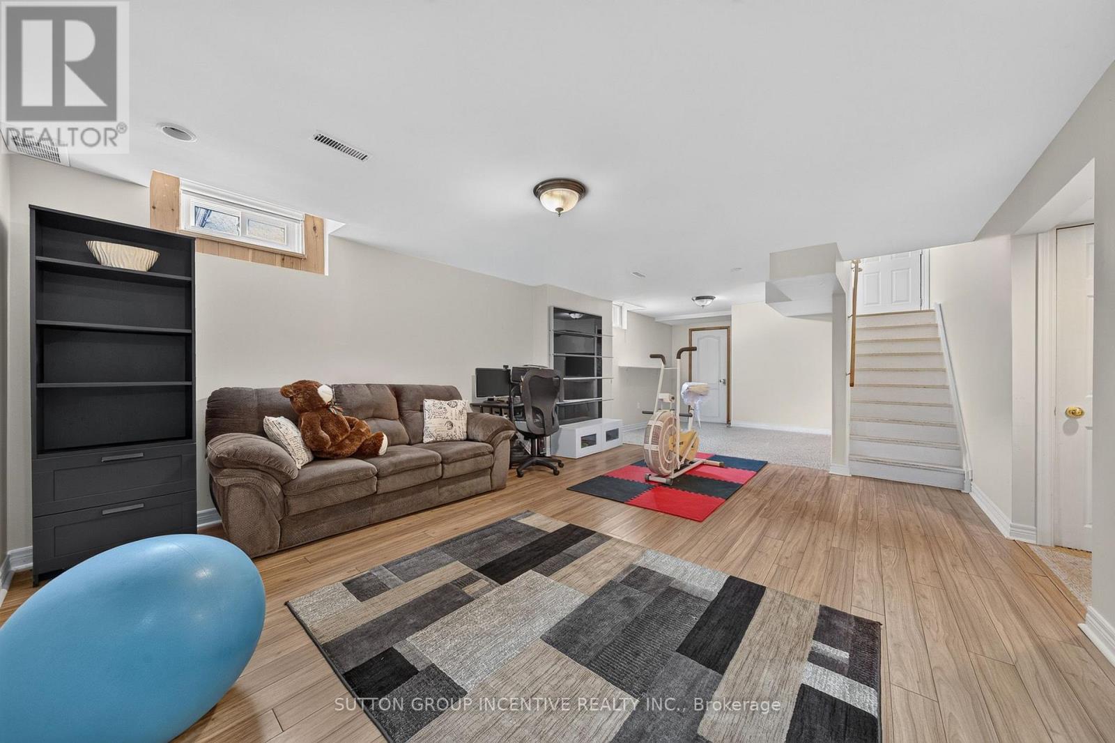 850 Leslie Drive Property Photo 16
