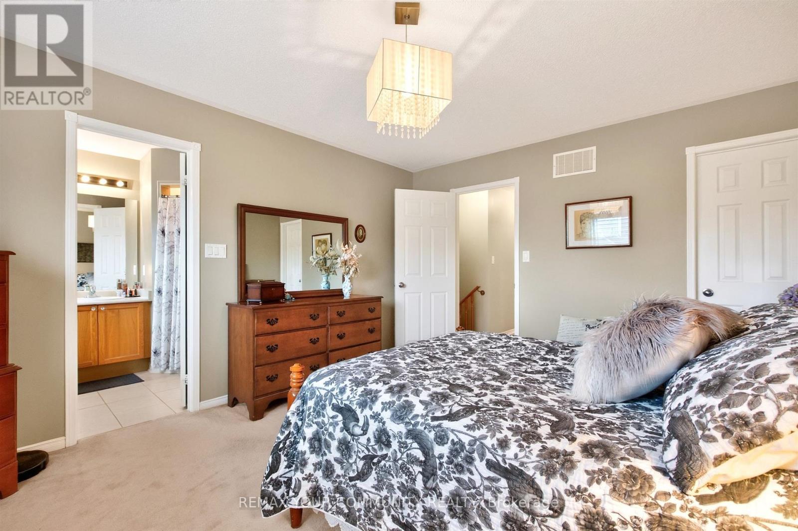 61 Cozens Drive Property Photo 18