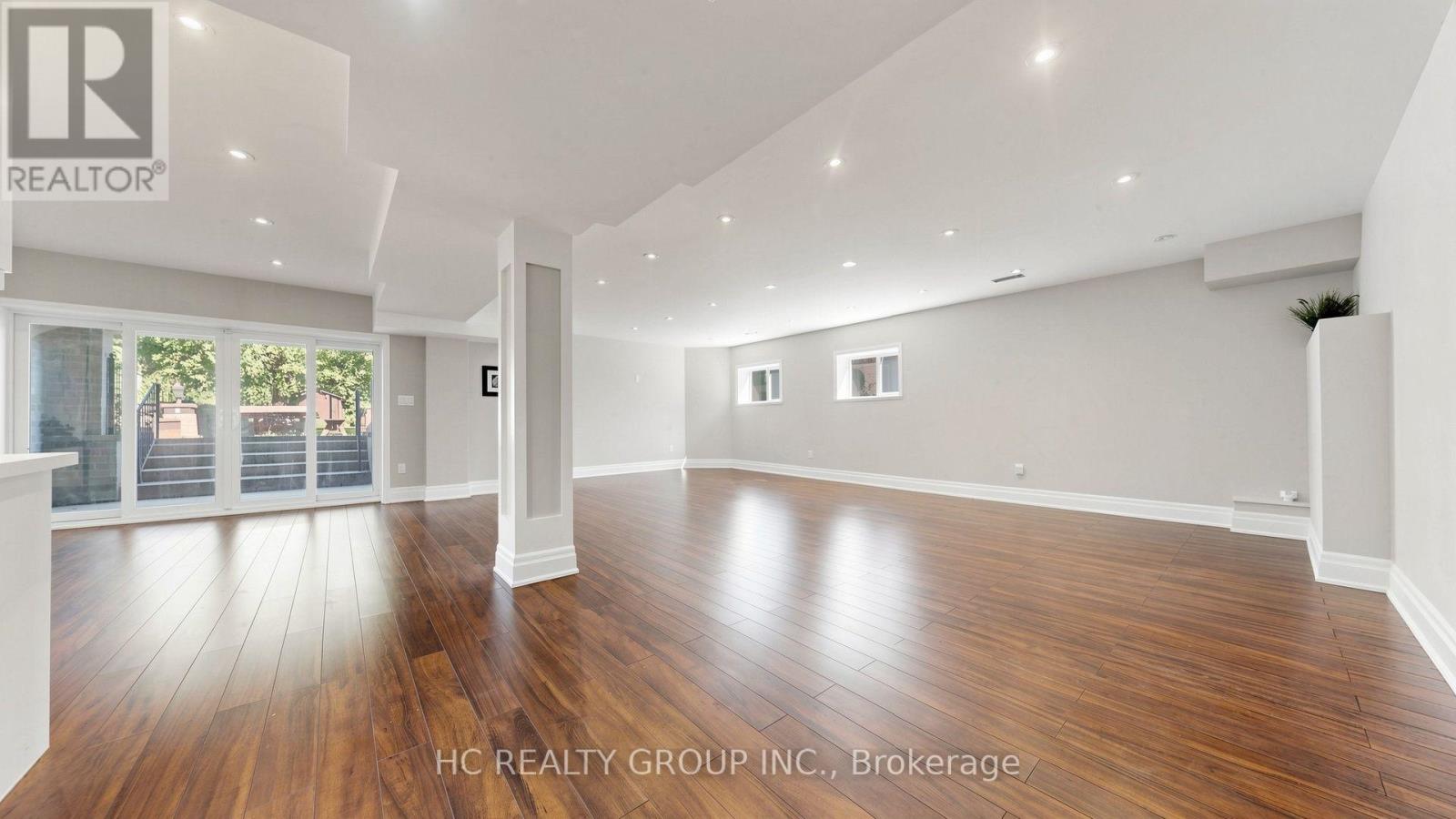 60 Oak Avenue Property Photo 38