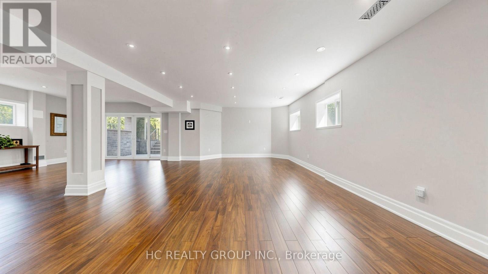 60 Oak Avenue Property Photo 42