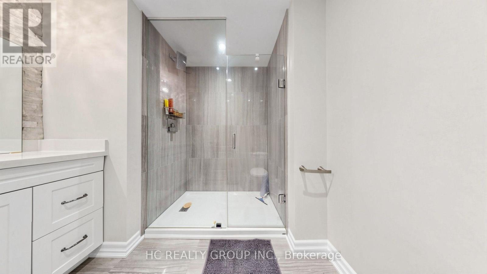 60 Oak Avenue Property Photo 45