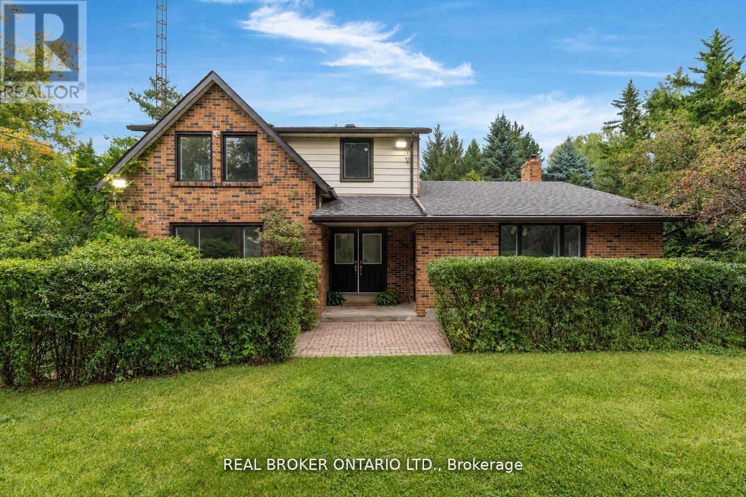 8626 5th Side Road Property Photo 1