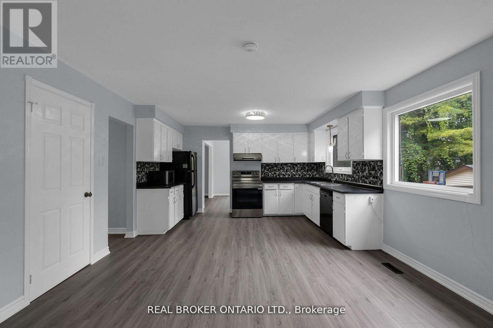 8626 5th Side Road Property Photo 10