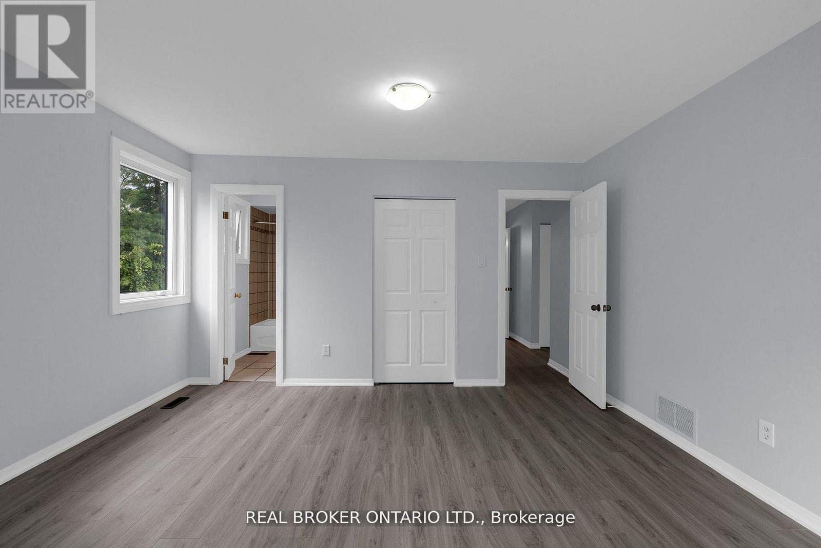 8626 5th Side Road Property Photo 15