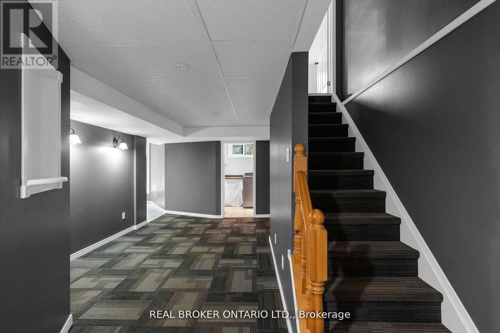 8626 5th Side Road Property Photo 21