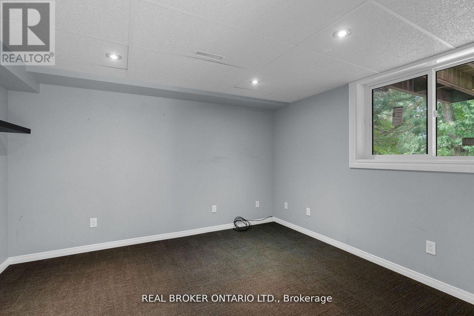 8626 5th Side Road Property Photo 23