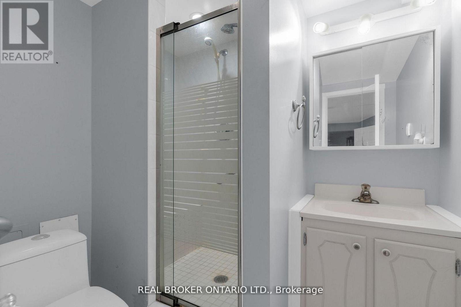 8626 5th Side Road Property Photo 25