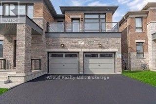 38 Pine Hill Crescent Property Photo 2