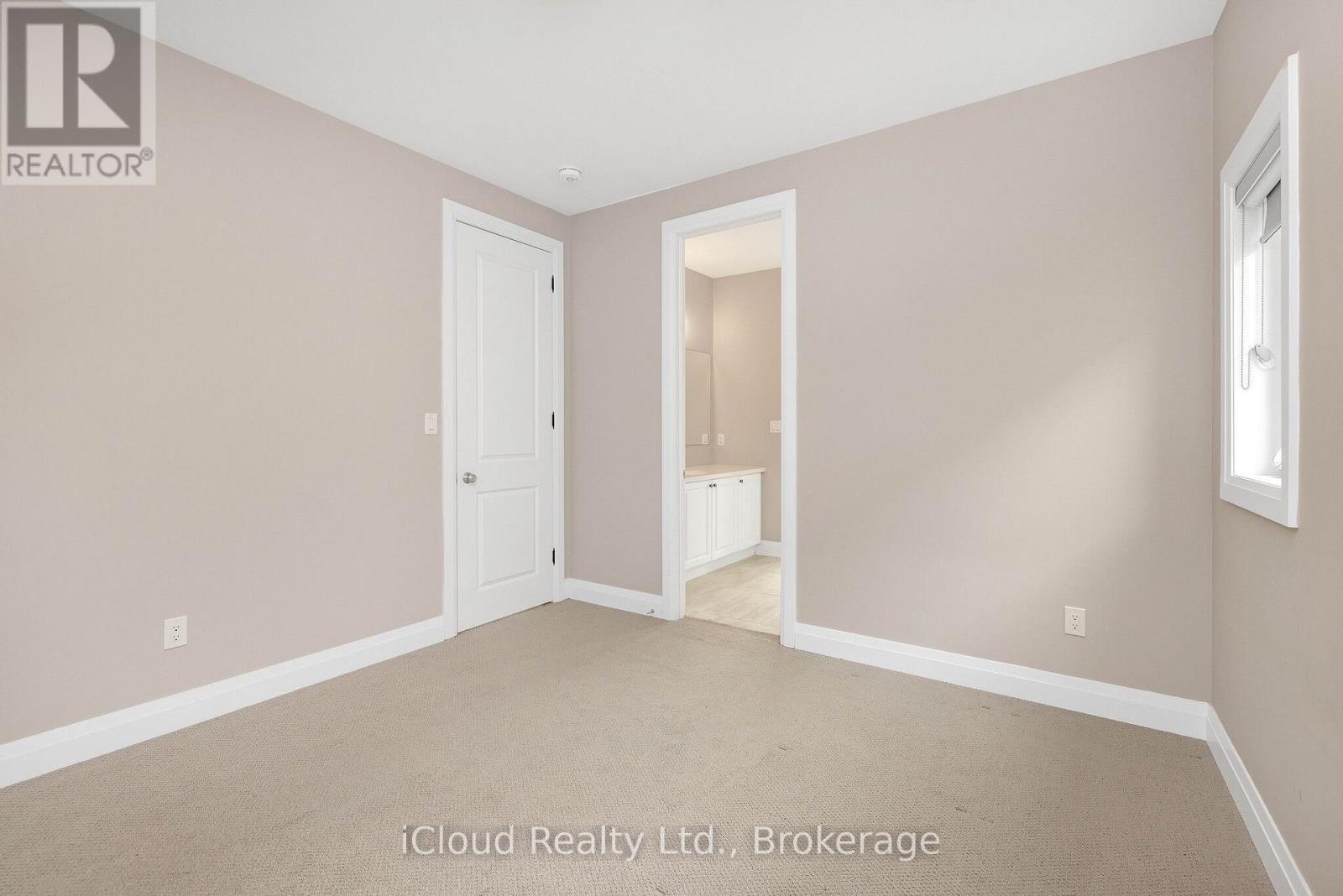 38 Pine Hill Crescent Property Photo 36