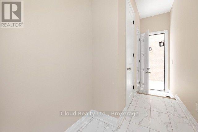 38 Pine Hill Crescent Property Photo 12