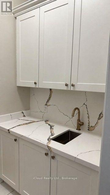38 Pine Hill Crescent Property Photo 16
