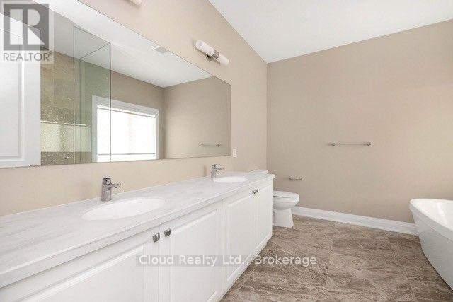 38 Pine Hill Crescent Property Photo 24