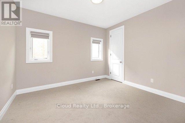 38 Pine Hill Crescent Property Photo 31