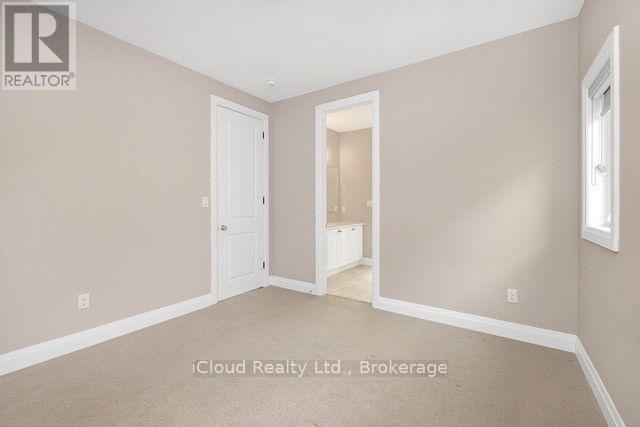 38 Pine Hill Crescent Property Photo 32