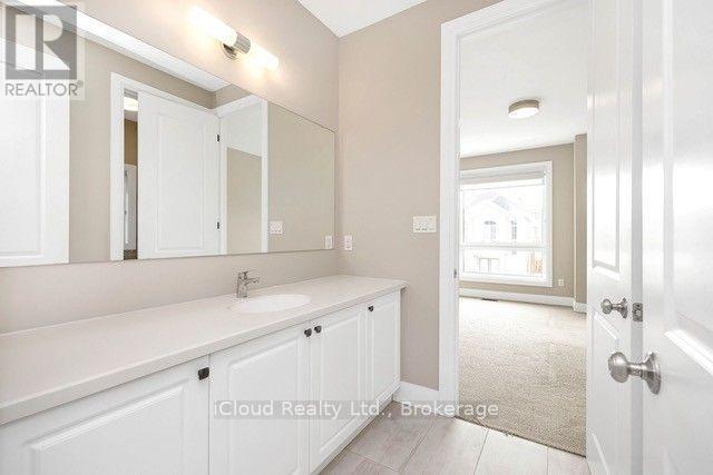 38 Pine Hill Crescent Property Photo 33