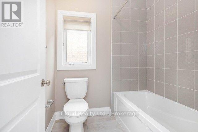 38 Pine Hill Crescent Property Photo 36
