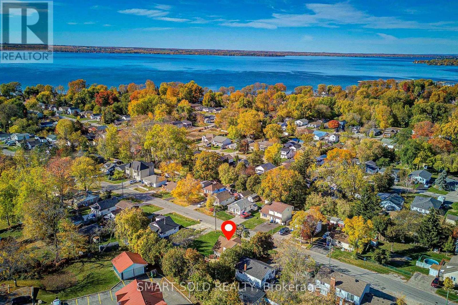 209 Pine Beach Drive Property Photo 4