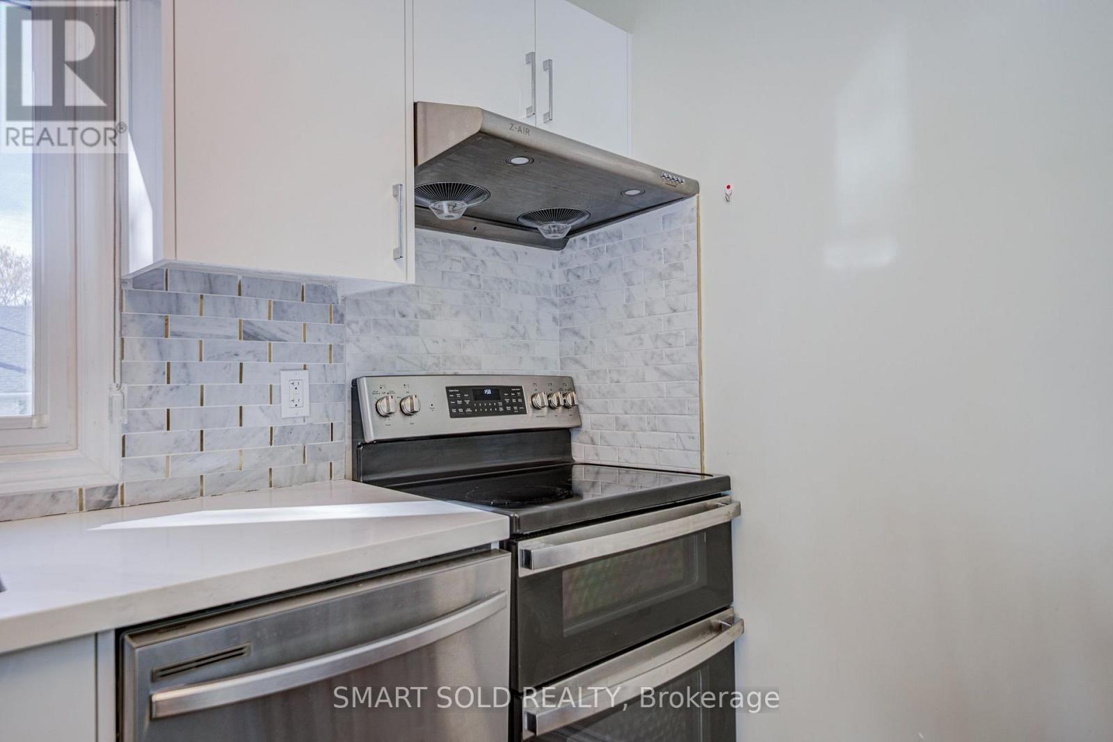 209 Pine Beach Drive Property Photo 11