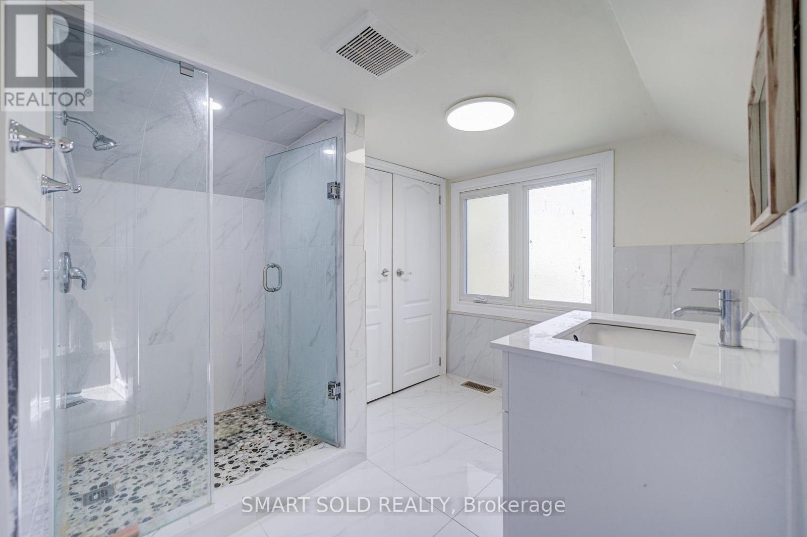 209 Pine Beach Drive Property Photo 26