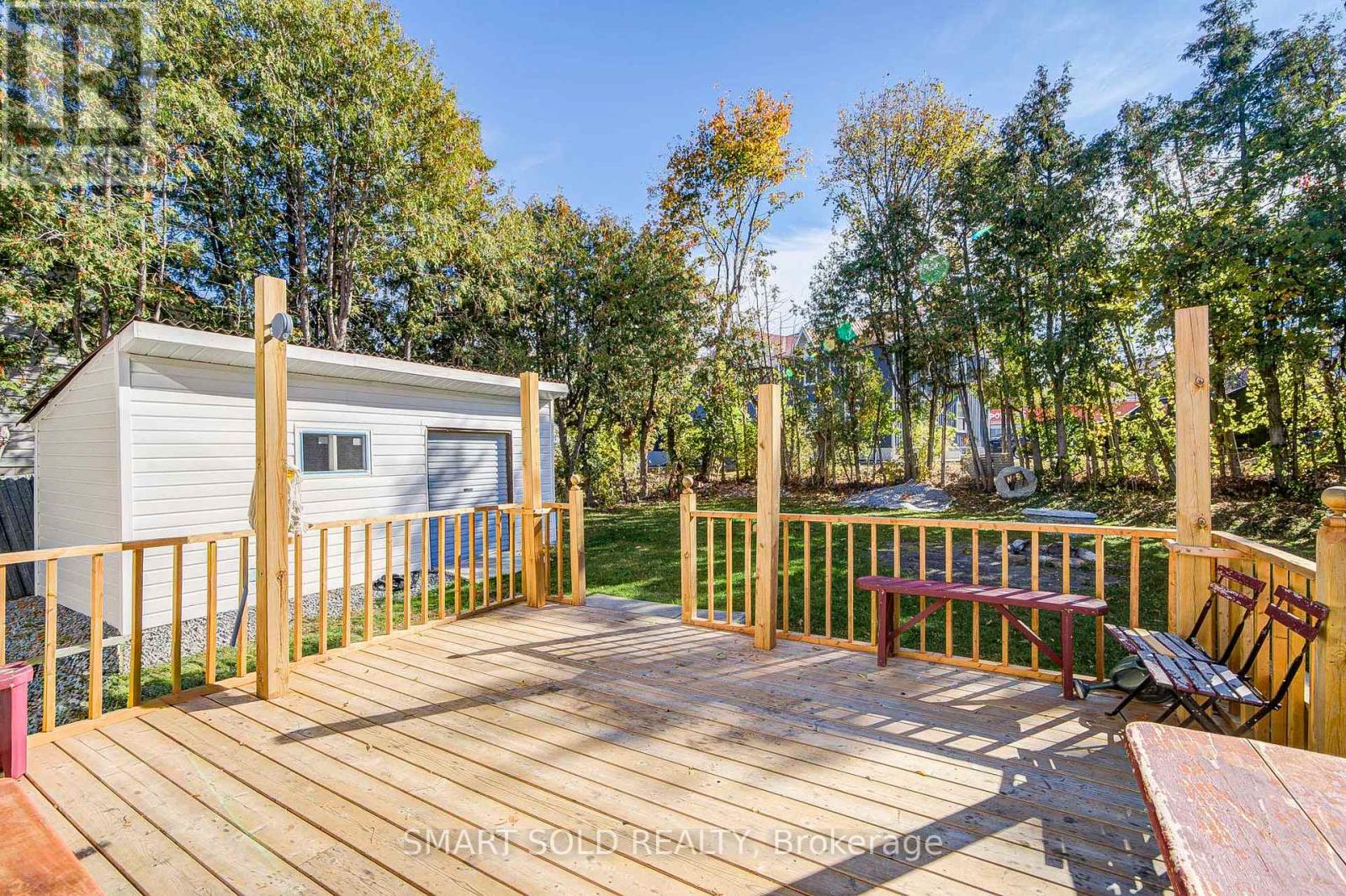 209 Pine Beach Drive Property Photo 36
