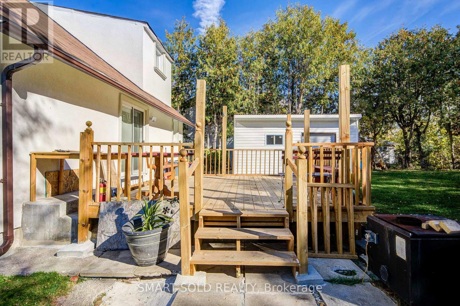 209 Pine Beach Drive Property Photo 37