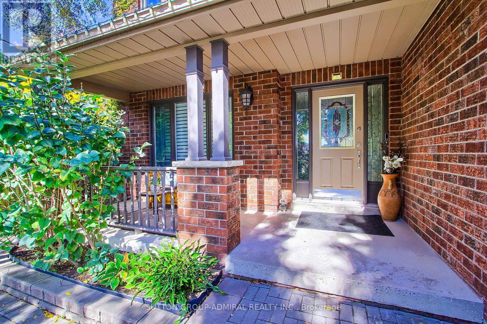 322 Harry Beer Court Property Photo 4