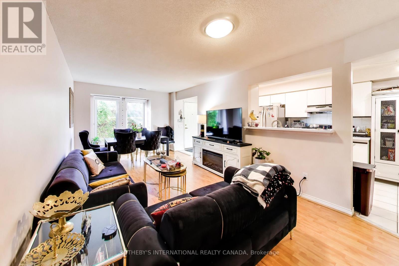 714 - 900 Steeles Avenue W Property Photo 1