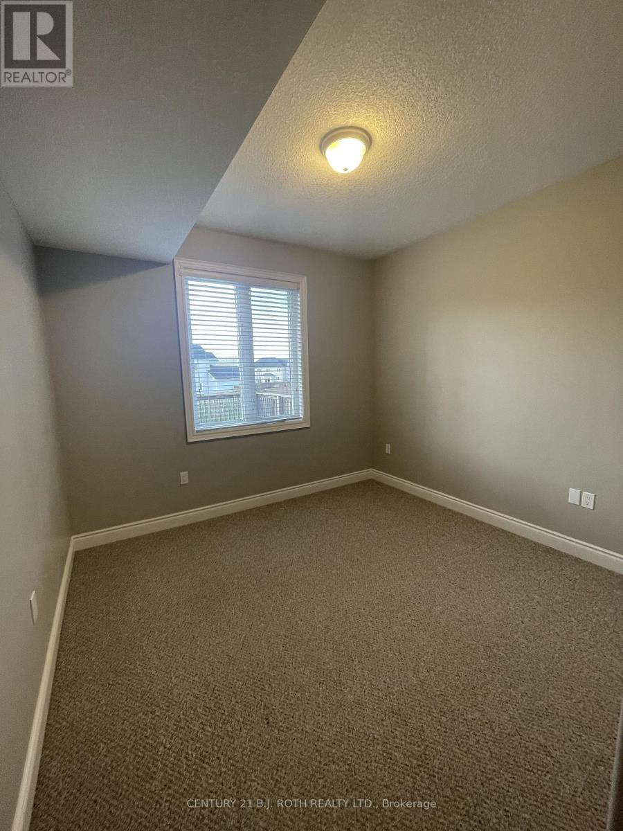 A - 175 Centre Street Property Photo 16
