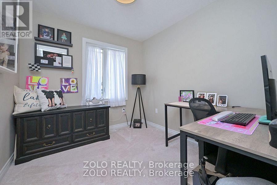 69 Walker Boulevard Property Photo 23