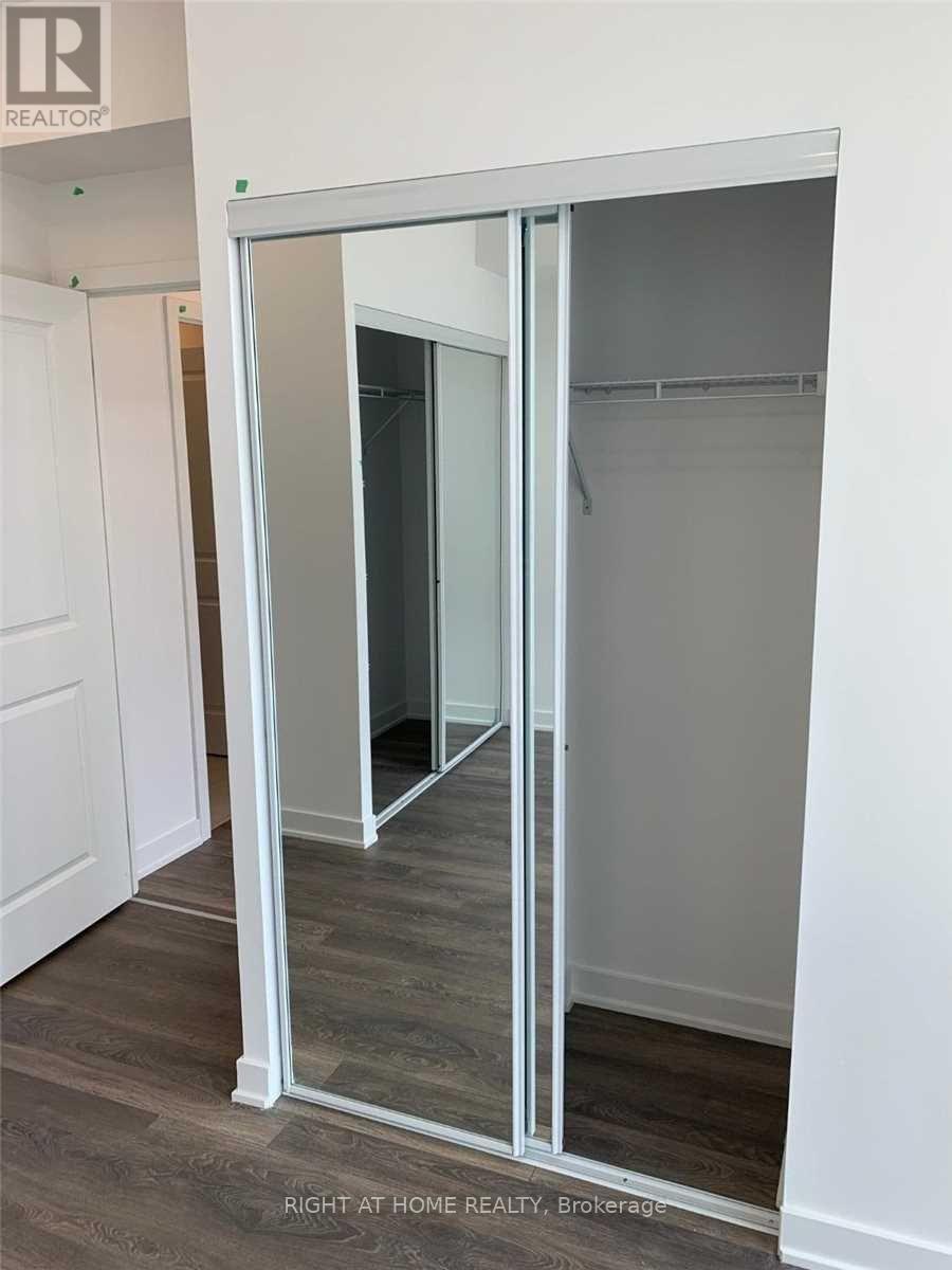 1008 - 100 Eagle Rock Way Property Photo 27