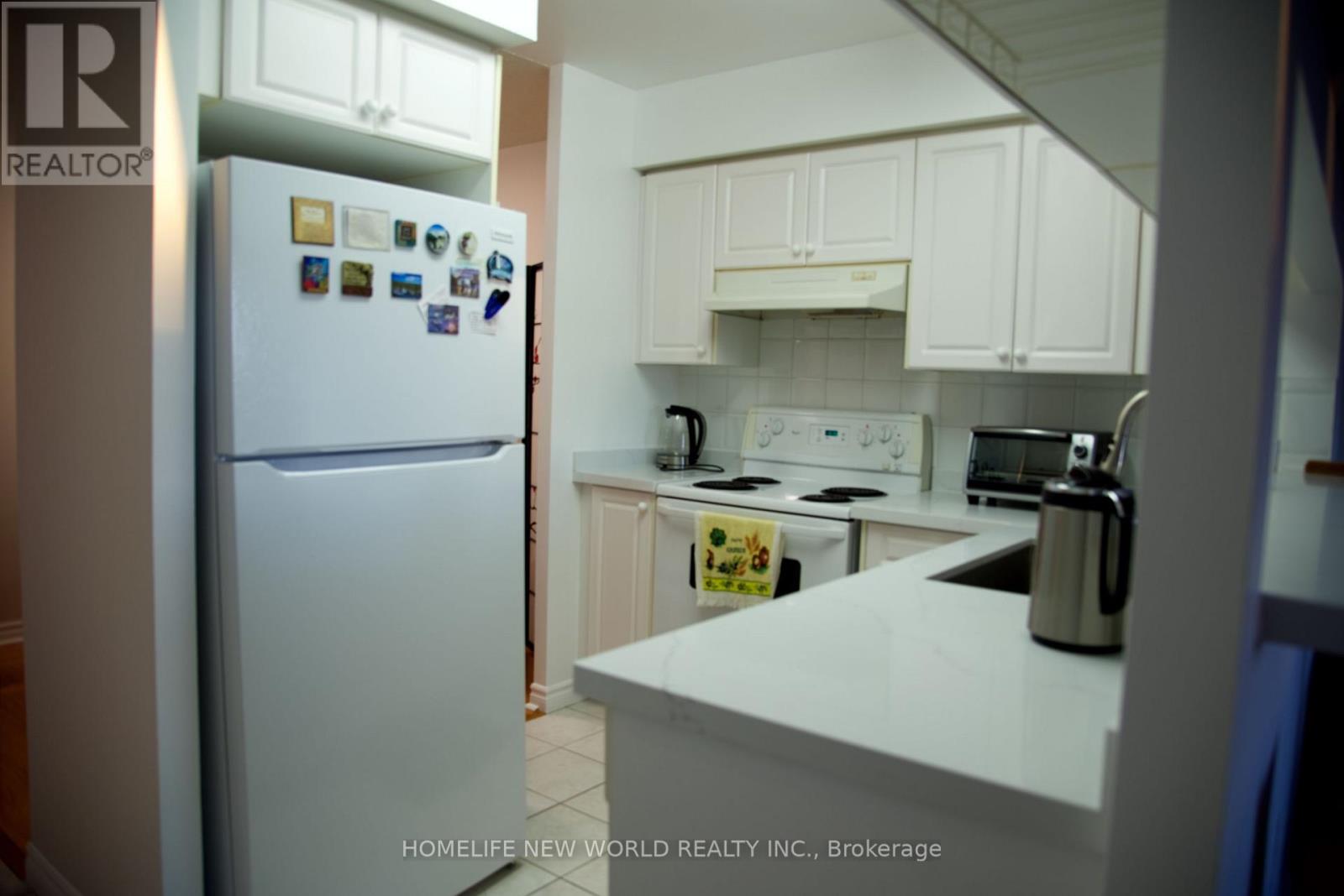 507 - 9015 Leslie Street Property Photo 11