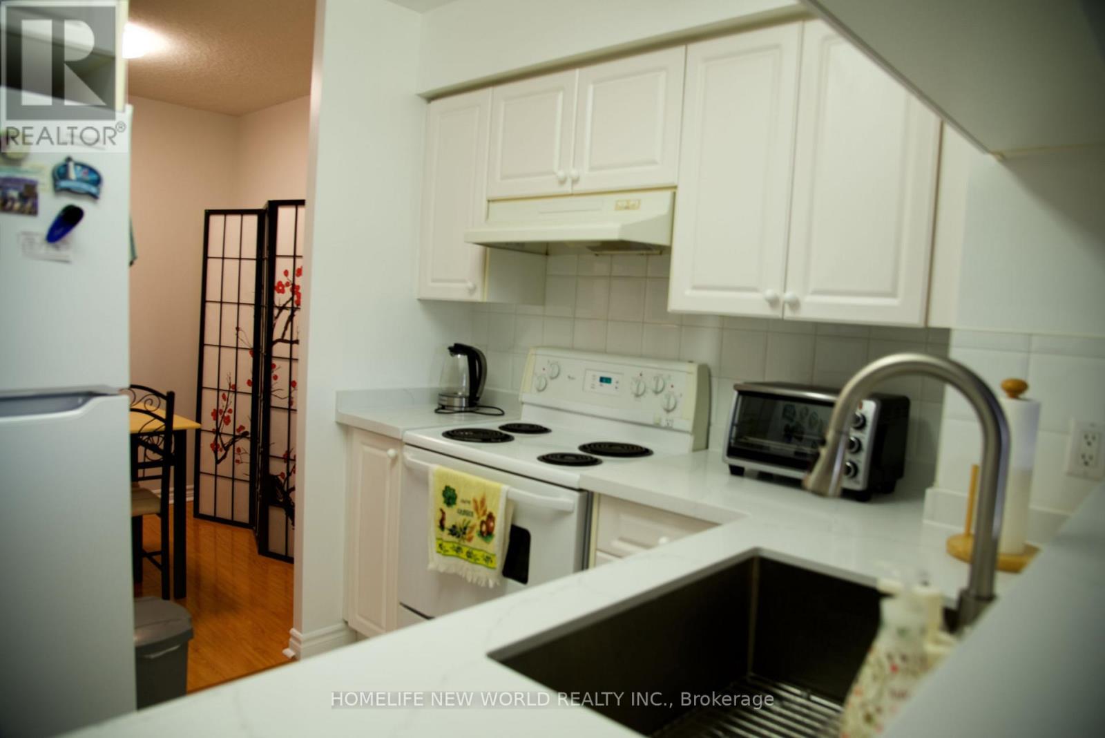 507 - 9015 Leslie Street Property Photo 13