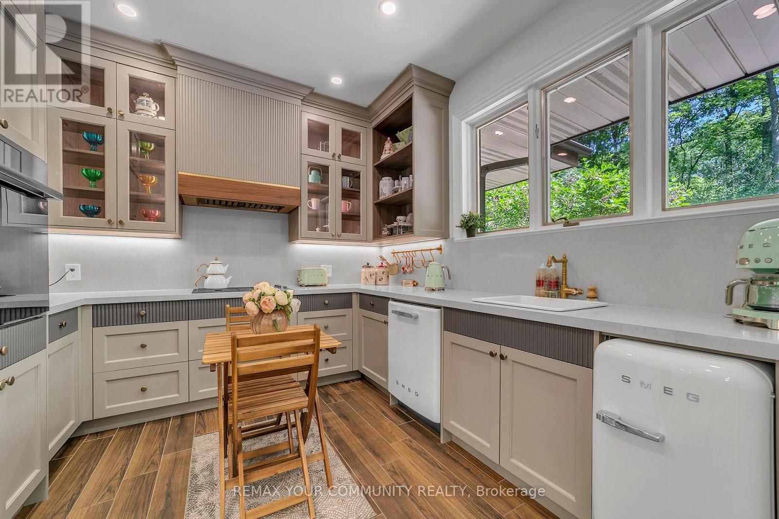 76 Trailwood Crescent Property Photo 25