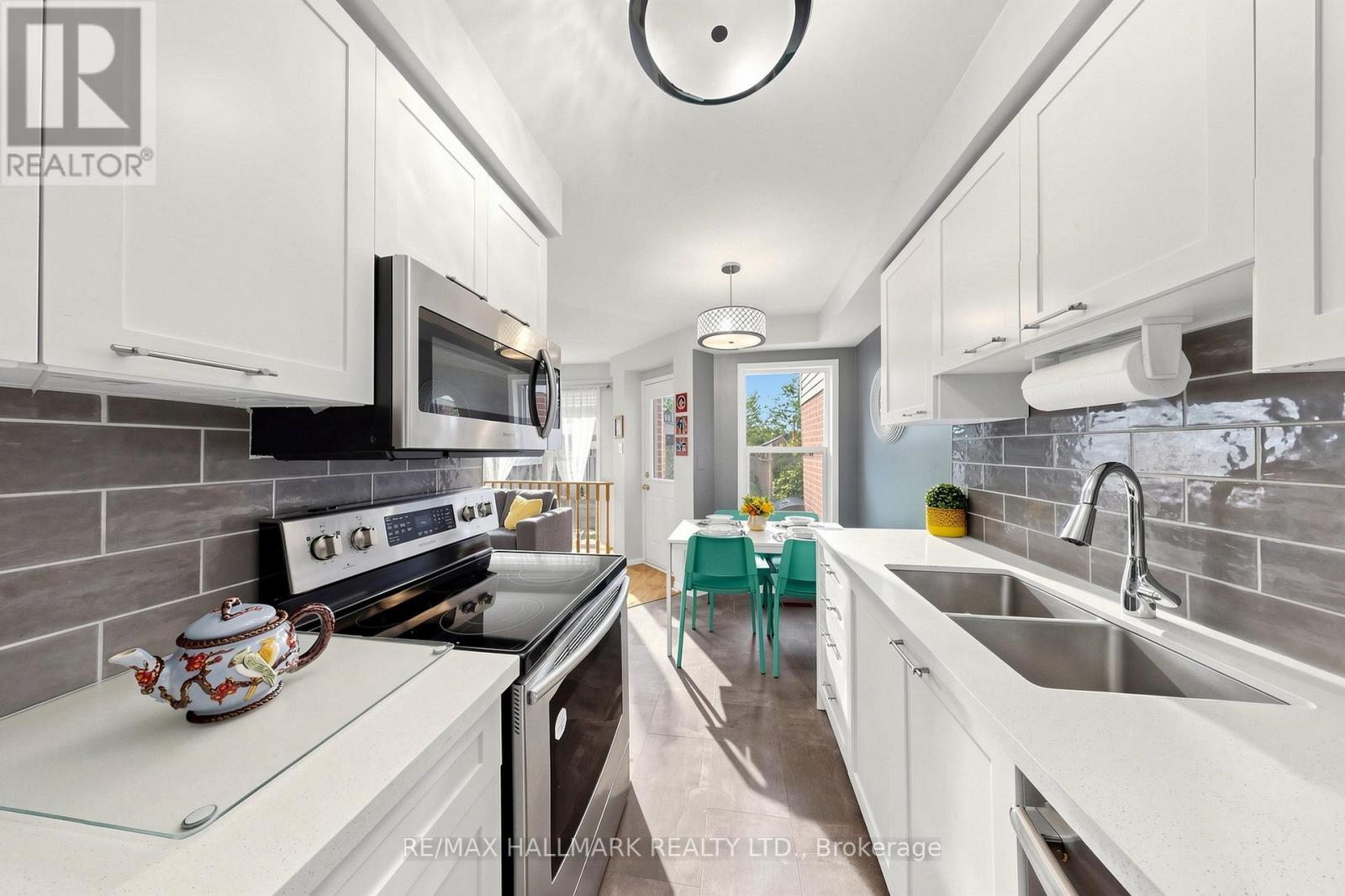 5 Evelyn Buck Lane Property Photo 5