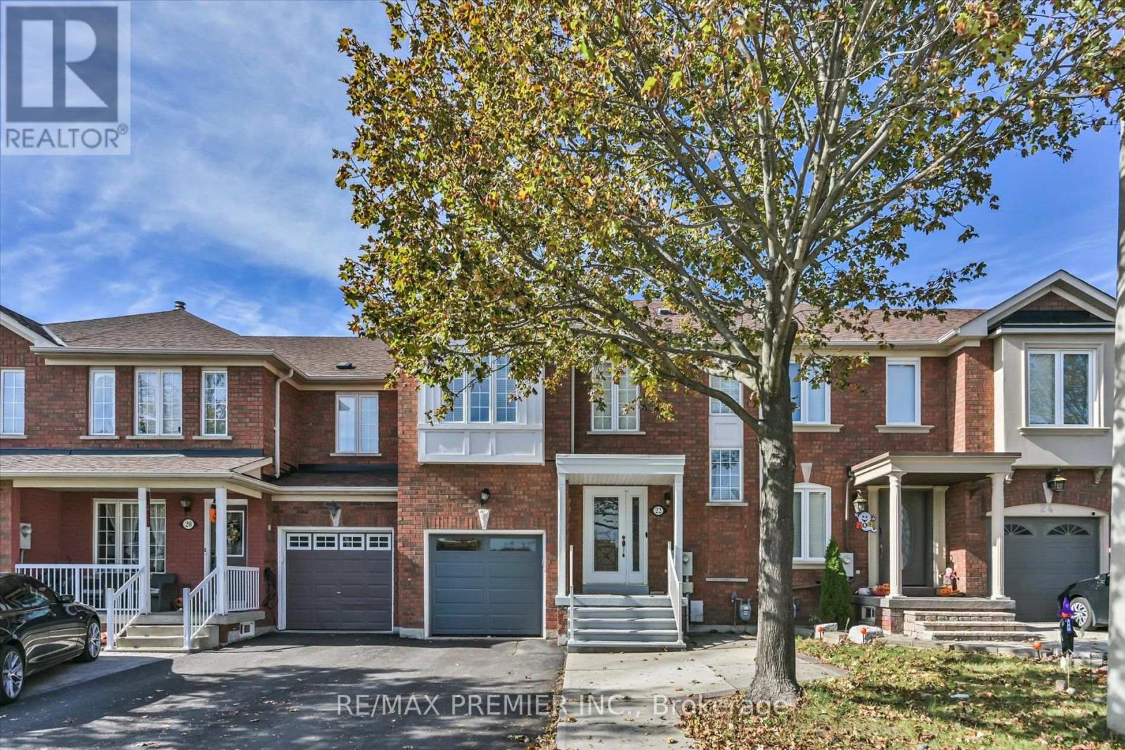 22 Lucerne Drive Property Photo 1