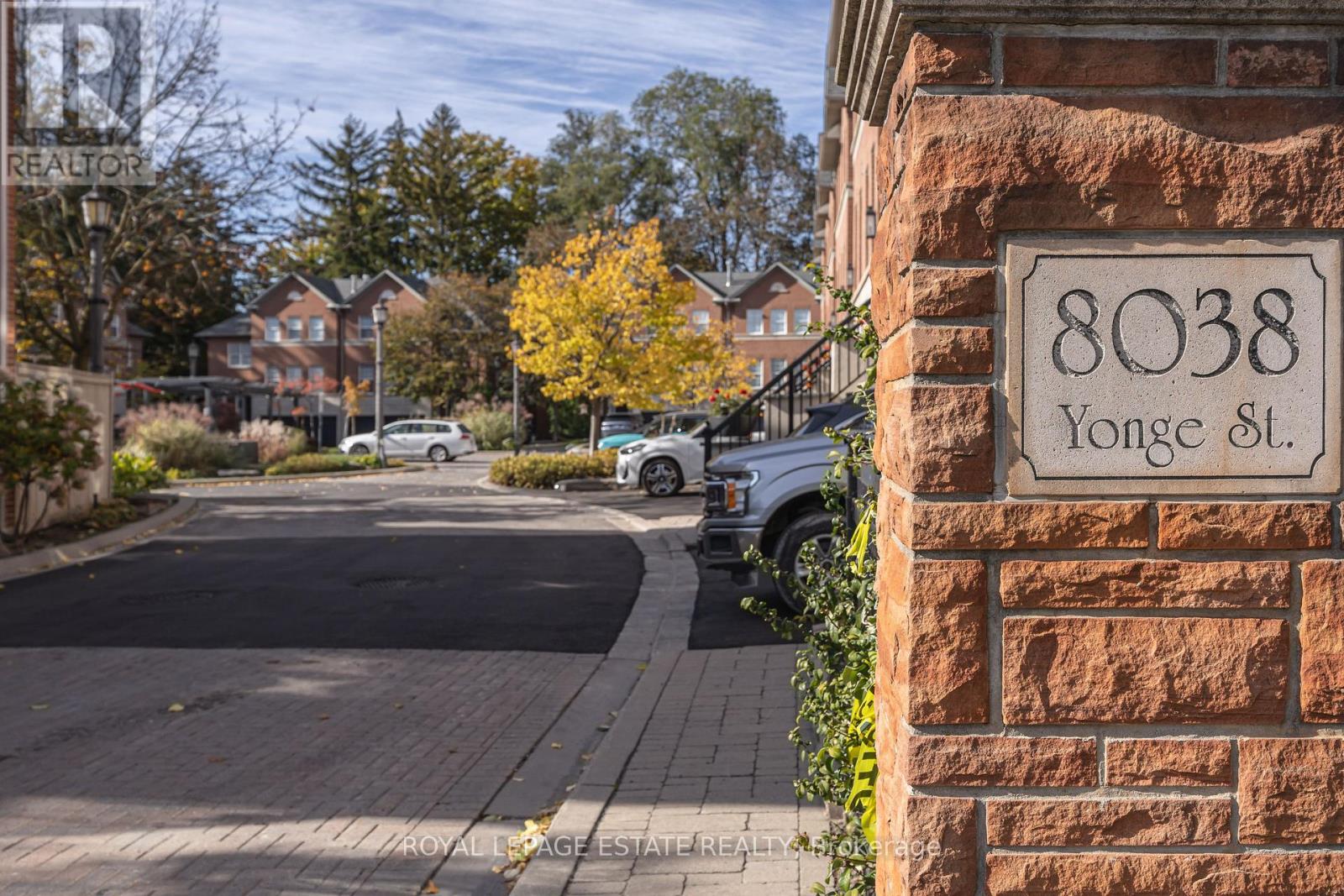 17 - 8038 Yonge Street Property Photo 1