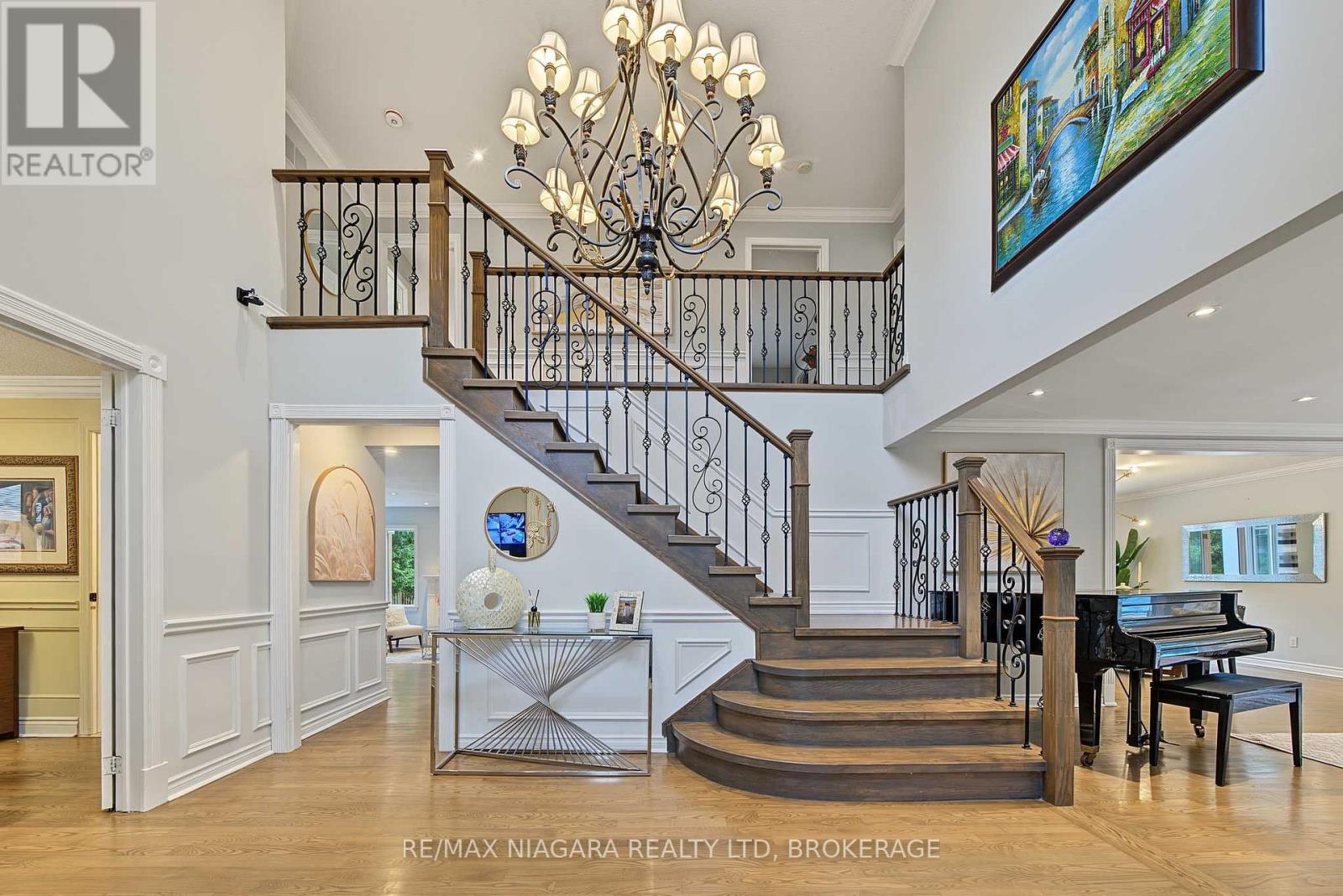 2 Aitken Circle Property Photo 4