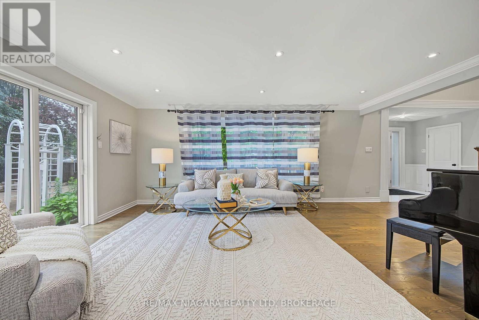2 Aitken Circle Property Photo 10
