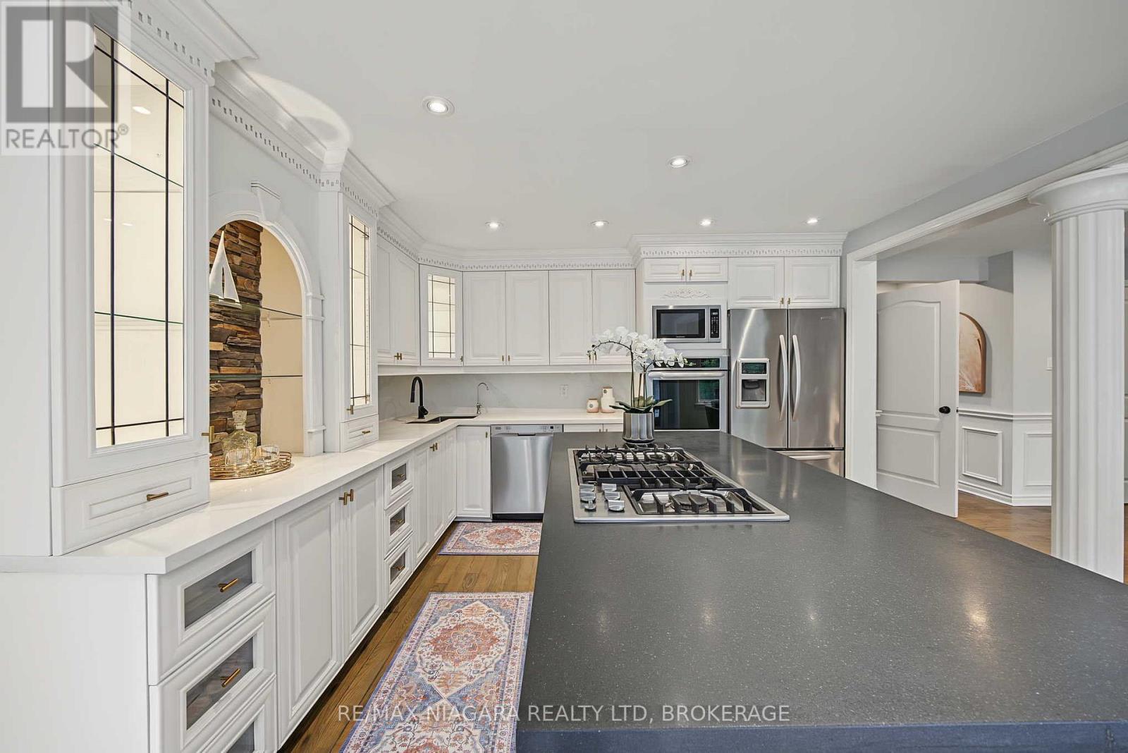 2 Aitken Circle Property Photo 14