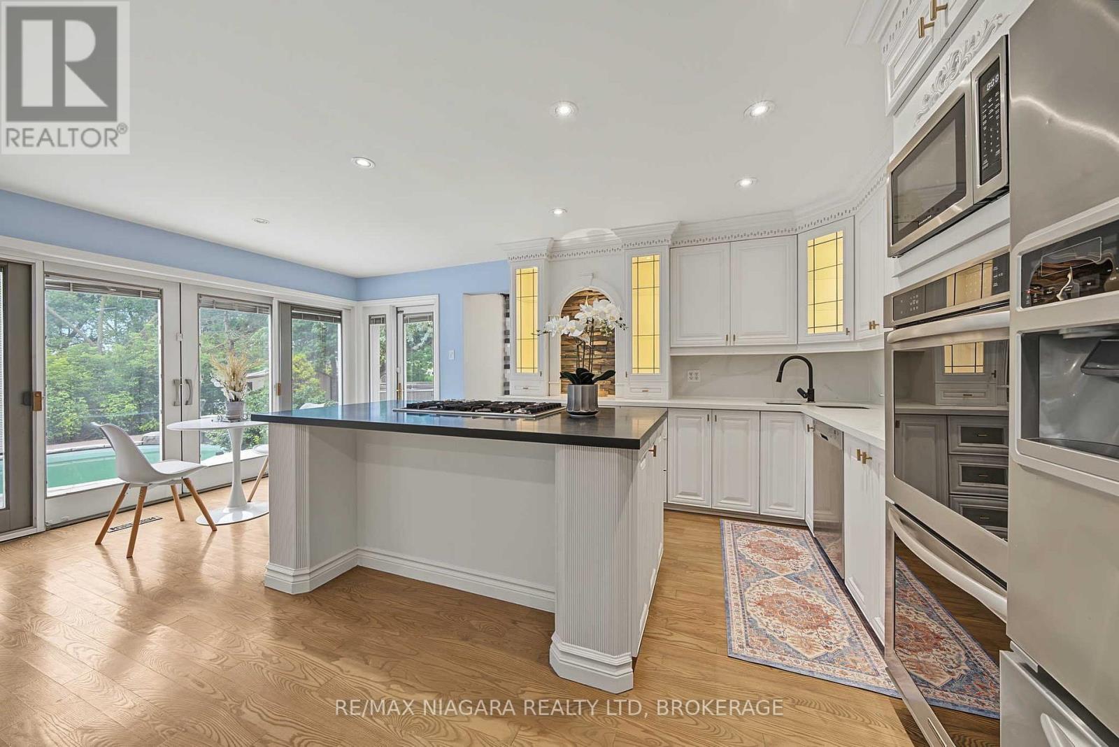 2 Aitken Circle Property Photo 17