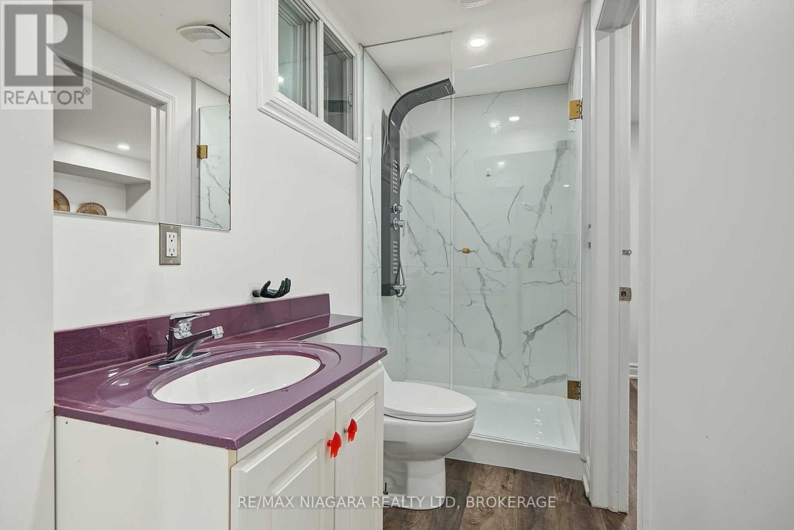 2 Aitken Circle Property Photo 43