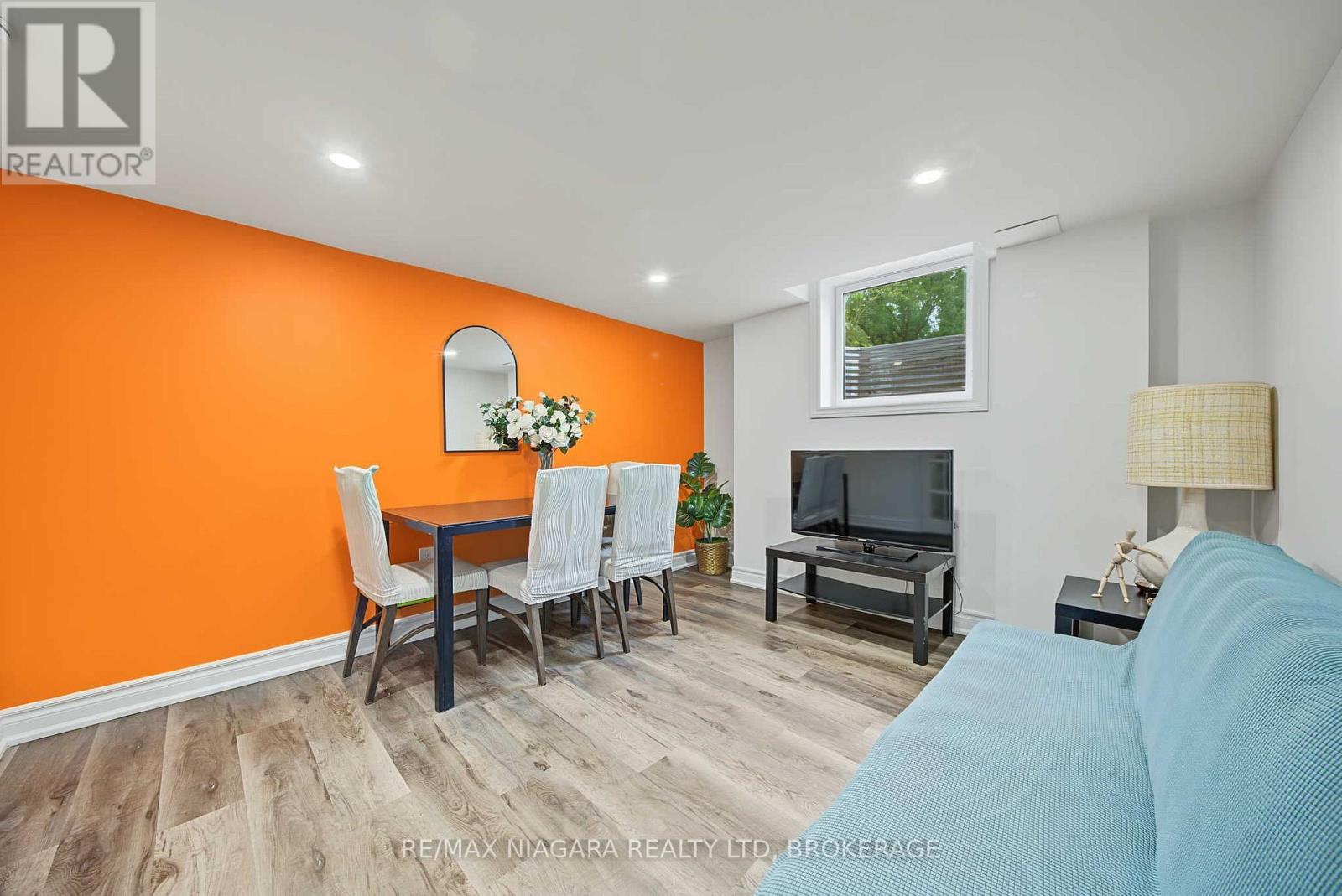 2 Aitken Circle Property Photo 45