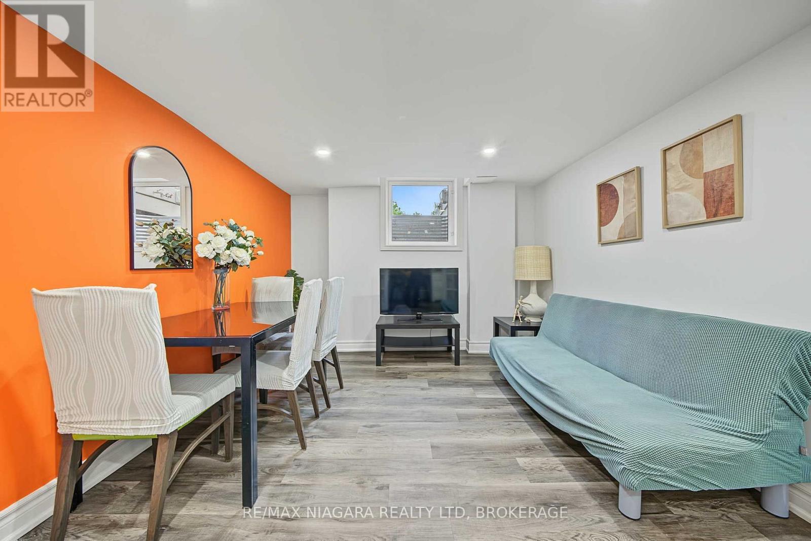 2 Aitken Circle Property Photo 46
