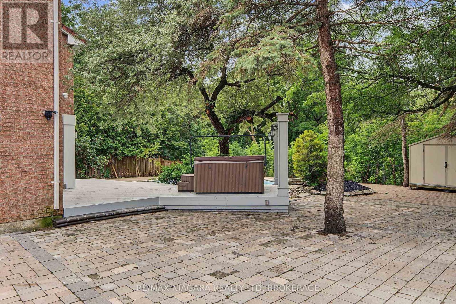 2 Aitken Circle Property Photo 47